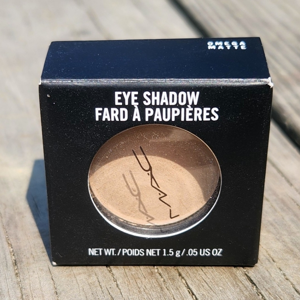MAC OMEGA Matte Eyeshadow NEW In Box Full Size 1.5g
